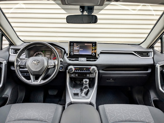 Toyota Rav-4 с пробегом в автосалоне Форис Авто