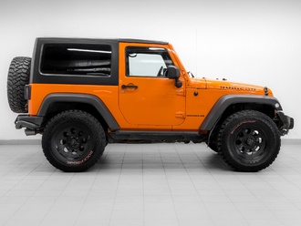 фото Jeep Wrangler III (JK) 2012
