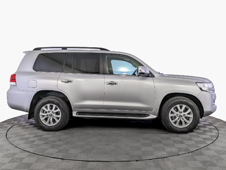 фото Toyota Land Cruiser 200 2020