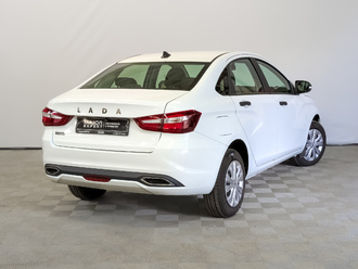 фото Lada Vesta 2024