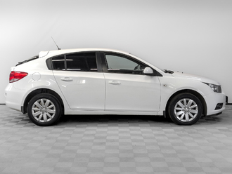 фото Chevrolet Cruze (J300/J305) 2012