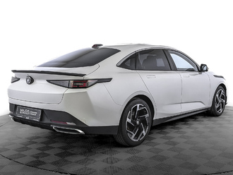 фото Changan Lamore 2023