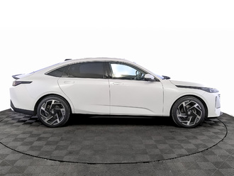 фото Changan Lamore 2023