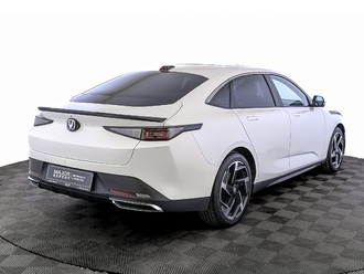 фото Changan Lamore 2023