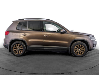 фото Volkswagen Tiguan I 2016