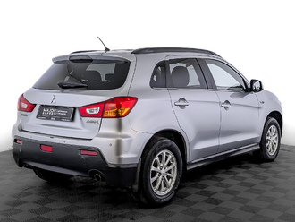фото Mitsubishi ASX 2010