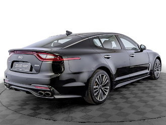 фото Kia Stinger I 2018