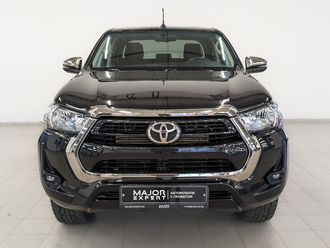 фото Toyota Hilux VIII 2021