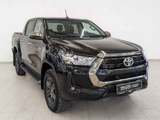фото Toyota Hilux VIII 2021