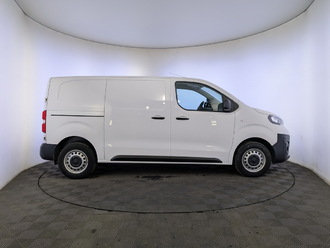 фото Peugeot Expert II 2021