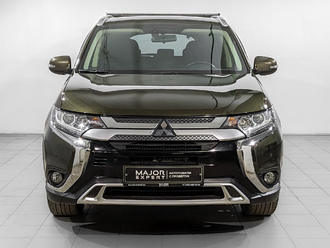 фото Mitsubishi Outlander III 2020