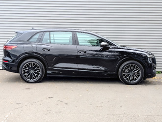 фото Audi Q5 e-tron 2022