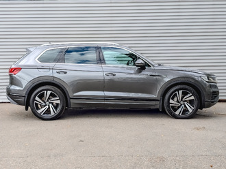 фото Volkswagen Touareg III 2021