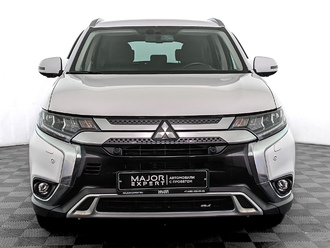 фото Mitsubishi Outlander III 2021