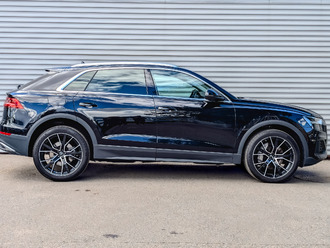 фото Audi Q8 (4M) 2021