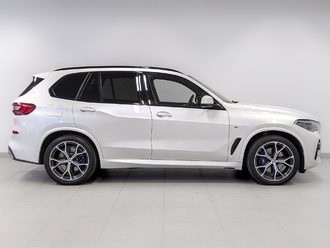 фото BMW X5 (G05/F95) 2021
