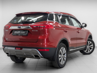 фото Geely Atlas 2020