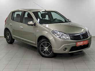фото Renault Sandero 2013