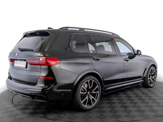 фото BMW X7 (G07) 2021