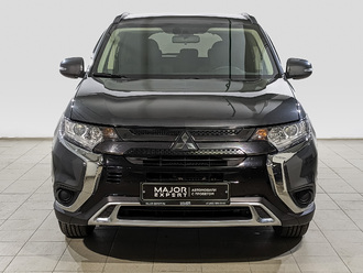 фото Mitsubishi Outlander III 2021