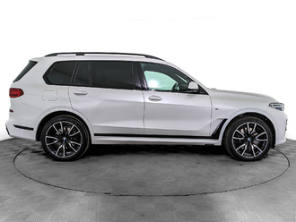 фото BMW X7 (G07) 2021