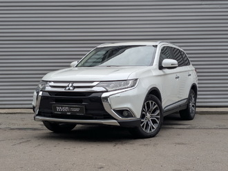 фото Mitsubishi Outlander III 2015
