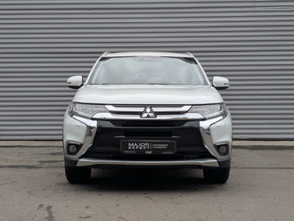 фото Mitsubishi Outlander III 2015