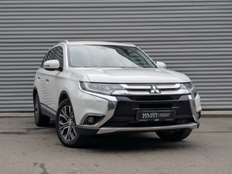фото Mitsubishi Outlander III 2015