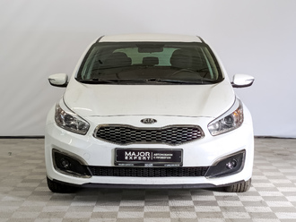фото Kia Cee`d II 2018