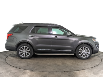 фото Ford Explorer V 2017