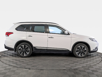 фото Mitsubishi Outlander III 2021