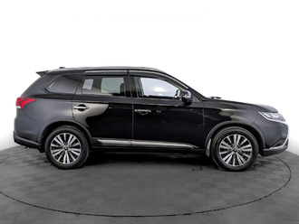 фото Mitsubishi Outlander III 2020