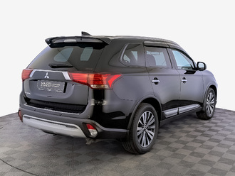 фото Mitsubishi Outlander III 2020
