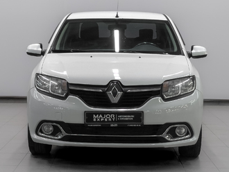 фото Renault Logan II 2016