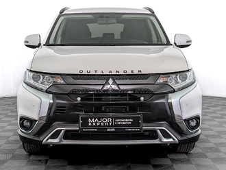 фото Mitsubishi Outlander III 2021