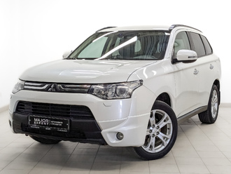 фото Mitsubishi Outlander III 2014