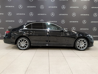 фото Mercedes-Benz E (W/S213) 2022