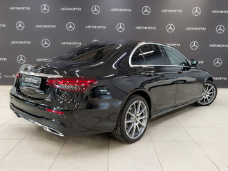 фото Mercedes-Benz E (W/S213) 2022