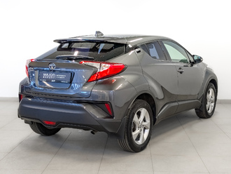 фото Toyota C-HR 2019