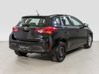 фото Toyota Auris II 2013