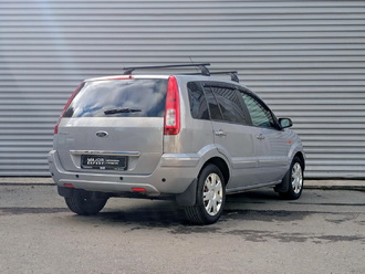 фото Ford Fusion 2012