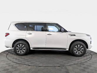 фото Nissan Patrol Y62 2023