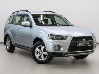 фото Mitsubishi Outlander II 2011