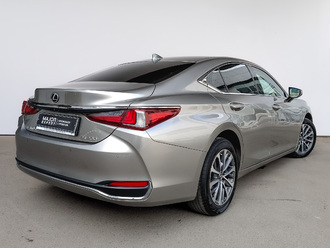 фото Lexus ES VII 2021
