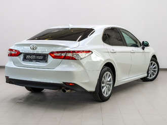 фото Toyota Camry VIII 2022