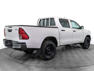 фото Toyota Hilux VIII 2021