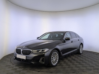фото BMW 5 (G30/F90) 2023