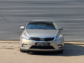 фото Kia Cee`d I 2010