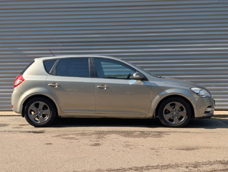 фото Kia Cee`d I 2010