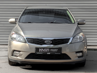 фото Kia Cee`d I 2010